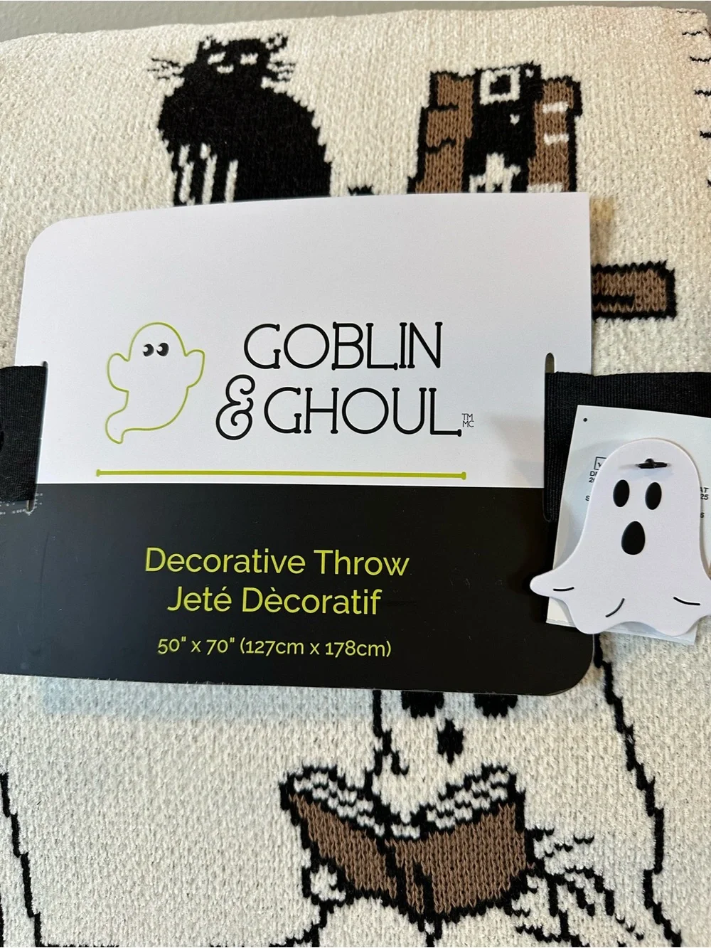 Goblin & Ghoul Ghost Reading Books Throw Blanket 50x70 Halloween Knit NWT